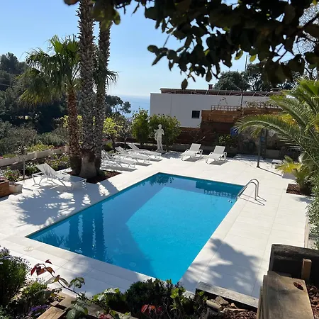 Casa Karian * טוסה דה מאר