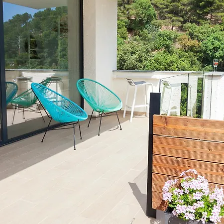 Casa Karian Apartment *